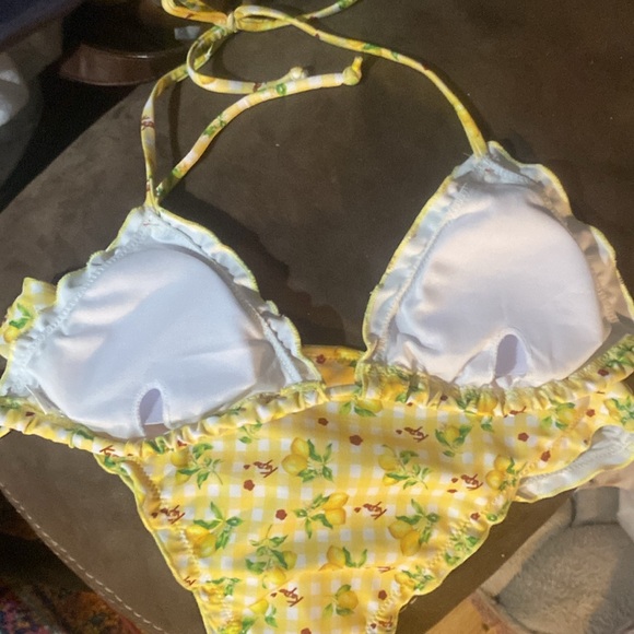 Size Large bright yellow and white gingham pattern with lemons bikini  NEW - Picture 6 of 6